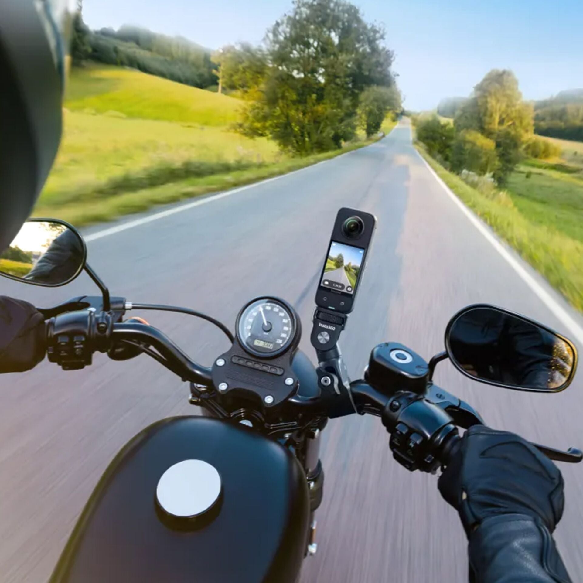 Insta360 X4 Motorcycle Bundle